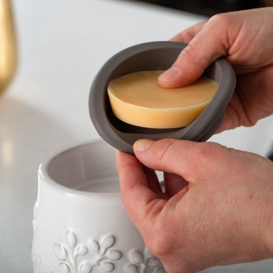 Grey Ceramic Wax Warmer with Silicone Flip Dish – Electric Melt Warmer